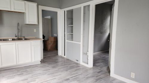 2452 21 St, Milwaukee WI 53206-1557 exterior