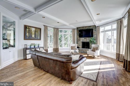 9832 Avenel Farm Dr, Rockville MD 20854-5410 exterior