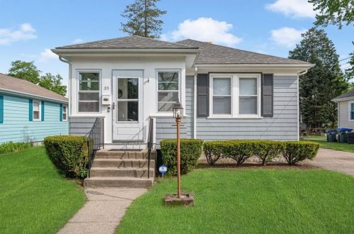 23 Minnesota St, Providence, RI 02904-1713