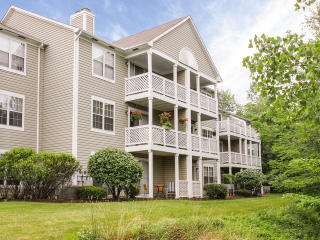 7475 Glenmont Dr, Cleveland OH  44133-6802 exterior