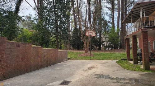 707 Caron Cir, Atlanta GA 30318-6042 exterior