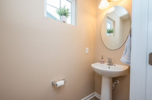 137 Cimarron Dr, Moon Twp PA  15108-9642 exterior