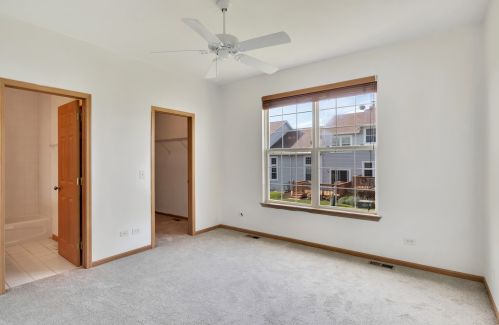 819 Duvall Dr, Bull Valley IL 60098-7019 exterior