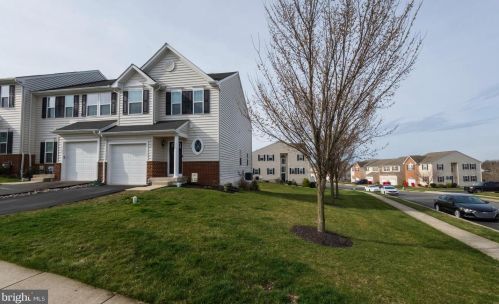 1111 Sageview Dr, Pottstown, PA 19464-7507