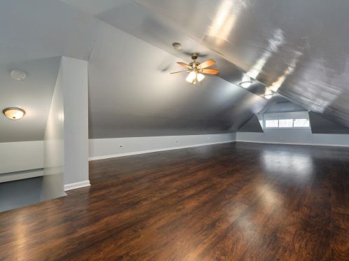 6411 Kedvale Ave, Chicago IL 60629-5108 exterior