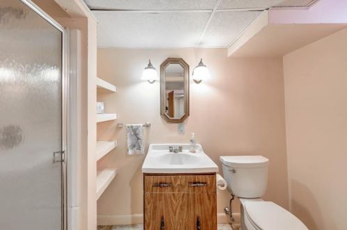 350 Mount Pleasant Ave, Providence RI 02908-5153 exterior