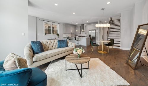 4120 Berkeley Ave, Chicago, IL 60653-3010