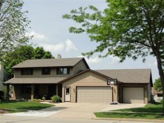 1308 Capitol Dr, Appleton WI  54914-6936 exterior