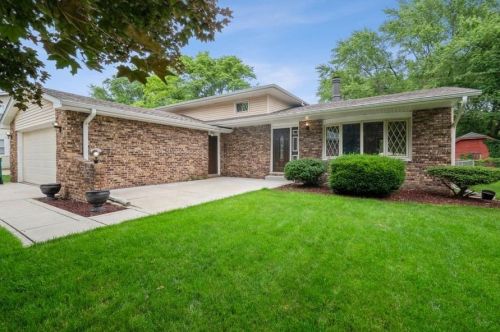 6549 Van Buren St, Gary, IN 46410-3239