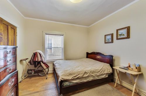 3256 Wilson Ave, Chicago IL 60640-5211 exterior