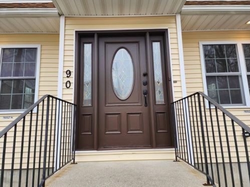 90 Dixon St, Providence, RI 02907-3639