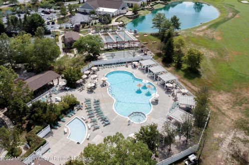 2 Arcadia Dr, Lakehurst NJ 08759-6160 exterior