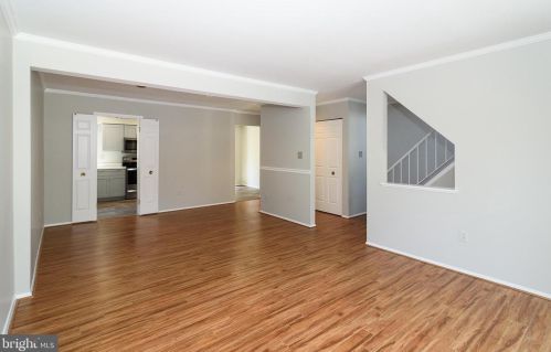 8016 Branch Wood Ct, Ellicott MD 21043-6937 exterior