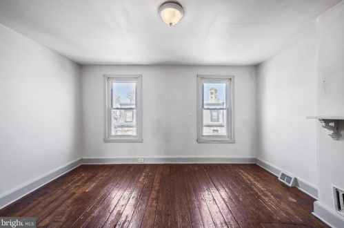 2348 Catharine St, Philadelphia PA 19146-2403 exterior