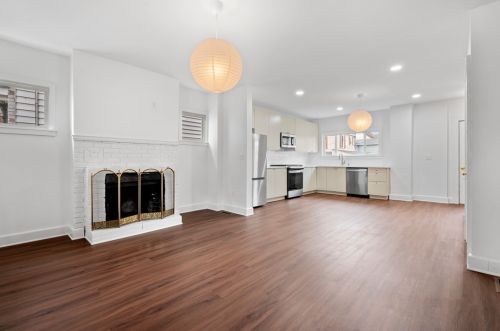 407 Center Ave, Pittsburgh PA  15215-3022 exterior