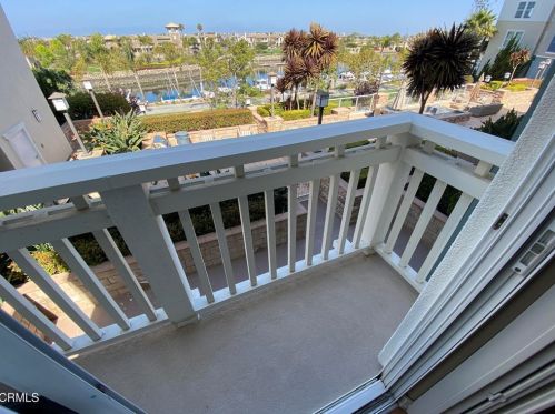 1447 Windshore Way, Oxnard CA 93035-1405 exterior