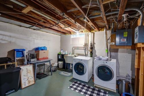 4251 Beverly Rd, Madison WI  53711-3751 exterior