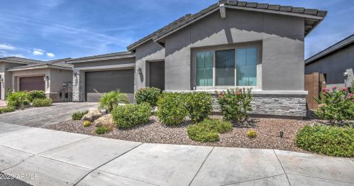 22410 28th St, Phoenix AZ  85050-4629 exterior