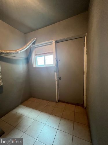 213 Hamilton Ave, Darby PA 19023-2004 exterior