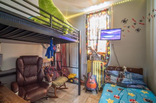 1435 Walker St, Milwaukee WI 53204-2142 exterior