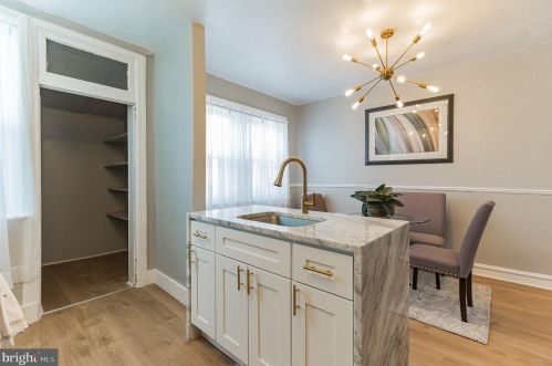 5006 Franklin St, Philadelphia PA 19122-1322 exterior