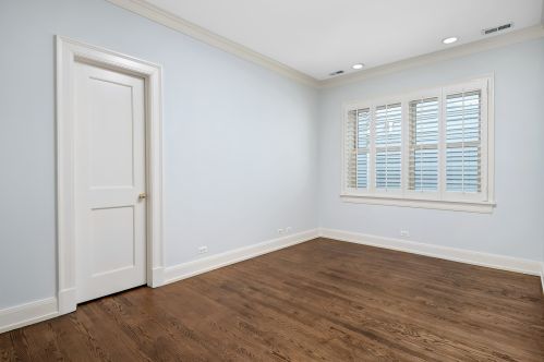 1125 Montana St, Chicago IL 60614-2109 exterior