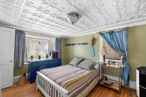 33 5th St, Dover NH 03820-2948 exterior