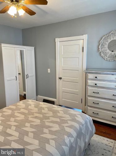 24 Edwin Ave, Trenton NJ 08610-4419 exterior