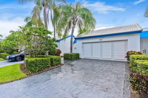 3763 Mykonos Ct, Boca Raton FL  33487-1284 exterior