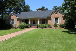 600 Howard Cir, Tarboro, NC 27886-3711