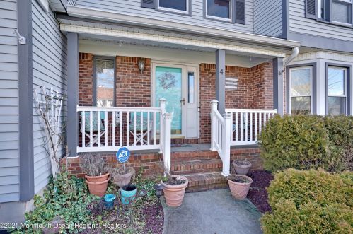 4 Cardinal Ct, Old Bridge NJ 08857-2793 exterior