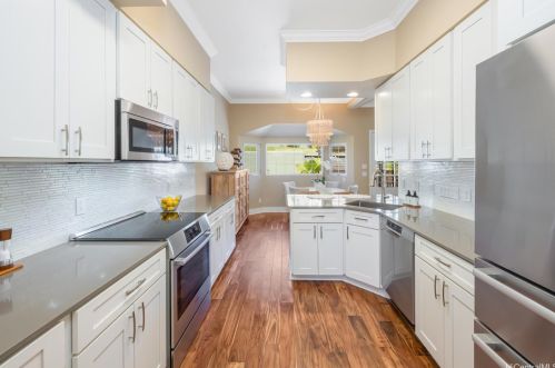 114 Kokololio Pl, Honolulu HI 96821-2562 exterior