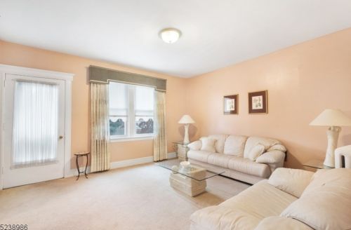 1 Lawrence Ave, Town Center NJ  07052-4307 exterior