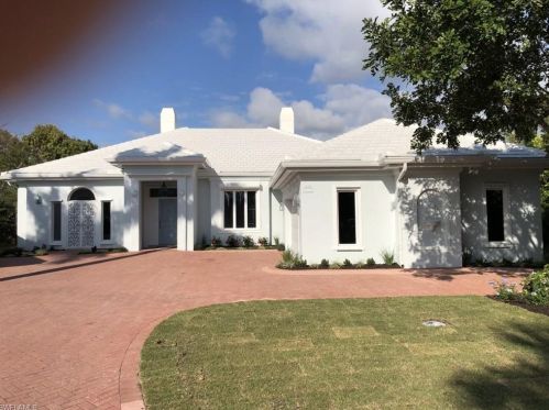 15218 Burnaby Dr, Naples, FL 34110-7929