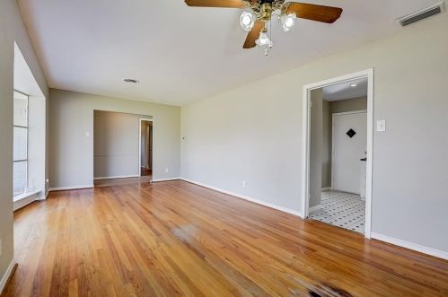 3306 Chadwell Dr, Dallas TX 75234-5120 exterior