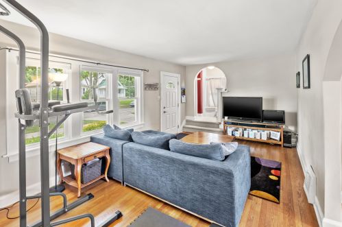 8131 Gridley Ave, Milwaukee WI  53213-3038 exterior