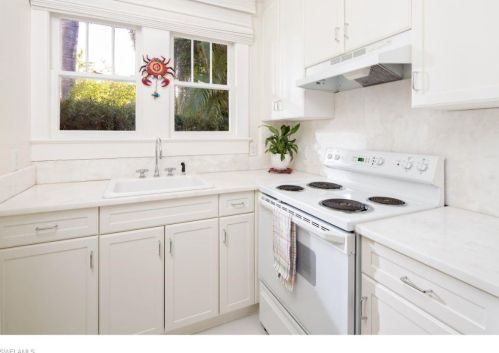 356 11 Ave, Naples FL 34117-4164 exterior