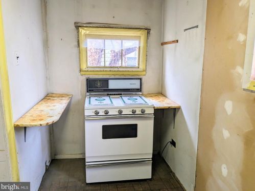 111 Cooke Ave, Manor PA 19036-1403 exterior