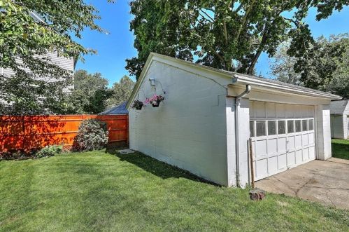 136 9th St, Providence RI 02906-2931 exterior