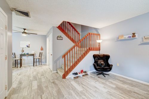 311 Live Oak Ln, Boynton Beach FL 33436-7107 exterior