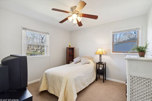 60 Gannet Dr, Commack NY 11725-4903 exterior