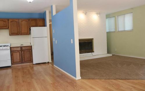 1705 Diamond Ave, Grand Rapids MI 49505-4868 exterior