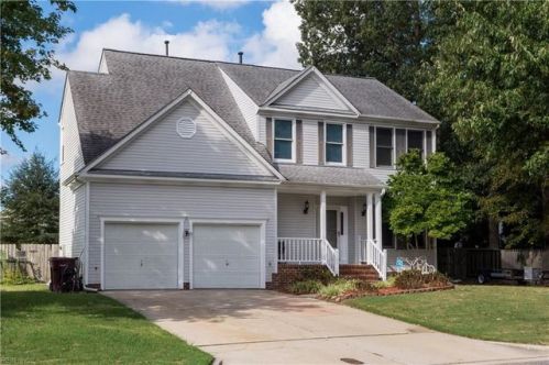 304 Cedarwood Ln, Chesapeake, VA 23322-2143