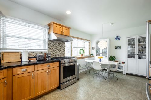 301 Carlisle Ave, Milwaukee WI 53217-4826 exterior