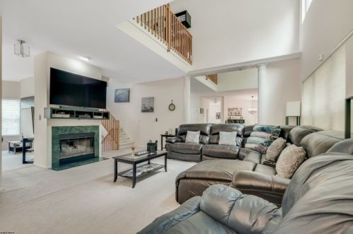 507 Chandler Ln, Whippany NJ  07981-1439 exterior