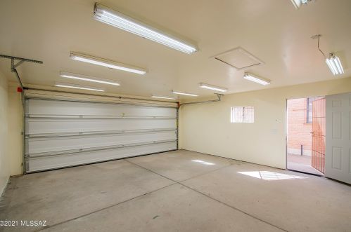 8302 3 St, Tucson AZ 85711-1518 exterior