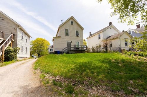 56 Worrall Ave, Poughkeepsie NY  12603-2332 exterior