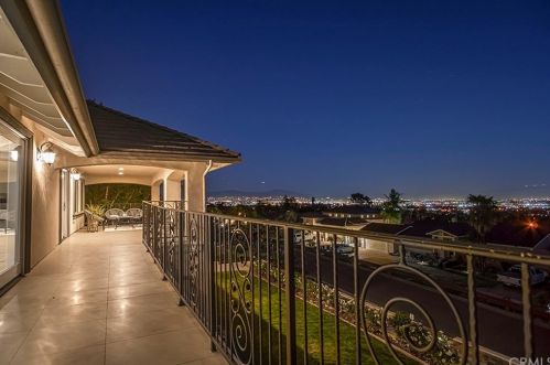 707 Miramar Dr, Fullerton CA 92831-1929 exterior