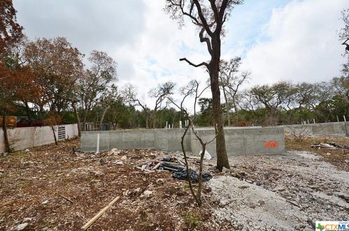 2860 Western Skies Dr, Spring Branch, TX 78070-4559