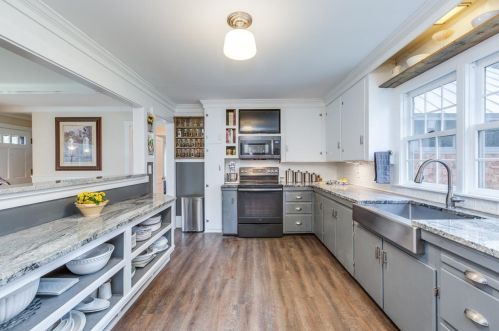 212 Hopkinton Rd, Concord NH 03301-7911 exterior